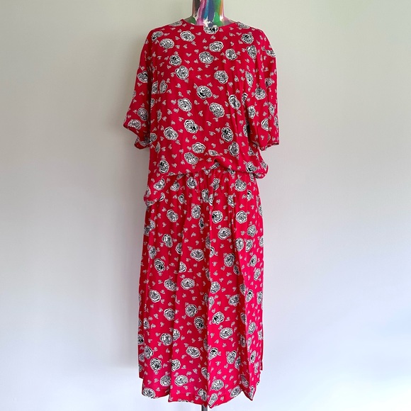 🍄VINTAGE Red Floral Top and Midi Skirt Set - Picture 1 of 7